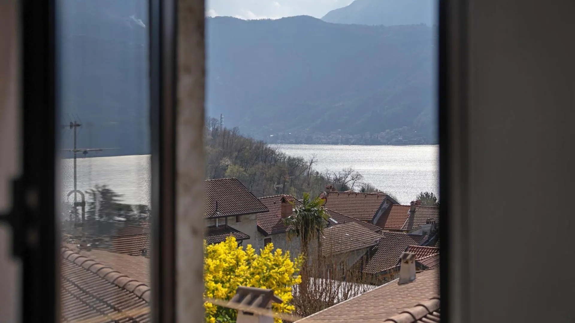 Casa vacanze Dina'S Flower House Lierna